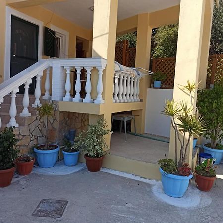Apartamento Dimitris House Petriti Exterior foto